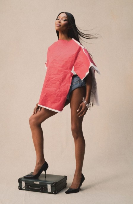 Наоми Кэмпбэлл (Naomi Campbell) в фотосессии для журнала ELLE UK (2024) Наоми Кэмпбэлл (Naomi Campbell) в фотосессии для журнала ELLE UK (2024)