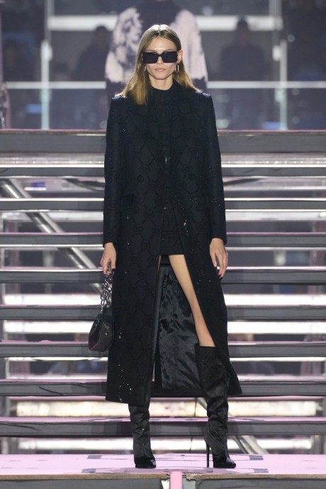 Обзор коллекции Philipp Plein Fall 2024 Ready-to-Wear Обзор коллекции Philipp Plein Fall 2024 Ready-to-Wear