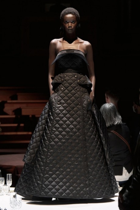 Коллекция Burberry Ready-To-Wear Осень-Зима 2022/2023 Коллекция Burberry Ready-To-Wear Осень-Зима 2022/2023