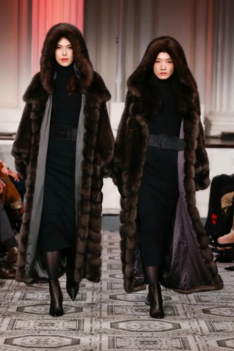 Коллекция Dennis Basso Ready-To-Wear Осень-Зима 2023