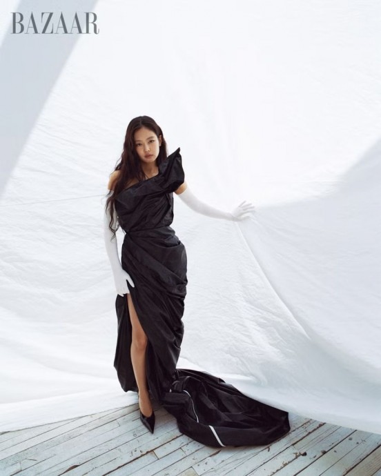 Дженни / Jennie (Blackpink) в фотосессии для журнала Harper’s Bazaar