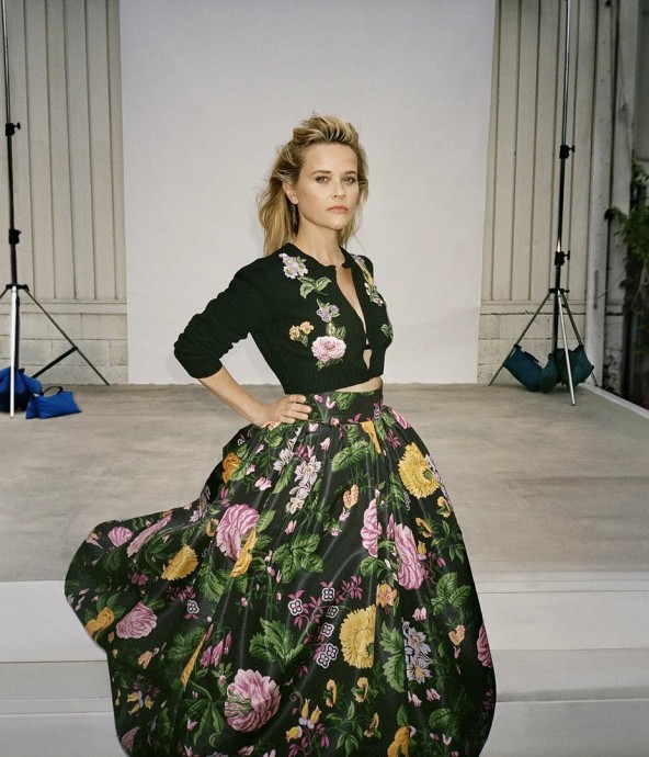 Риз Уизерспун (Reese Witherspoon) в фотосессии для журнала Harper’s Bazaar US (2023) Риз Уизерспун (Reese Witherspoon) в фотосессии для журнала Harper’s Bazaar US (2023)