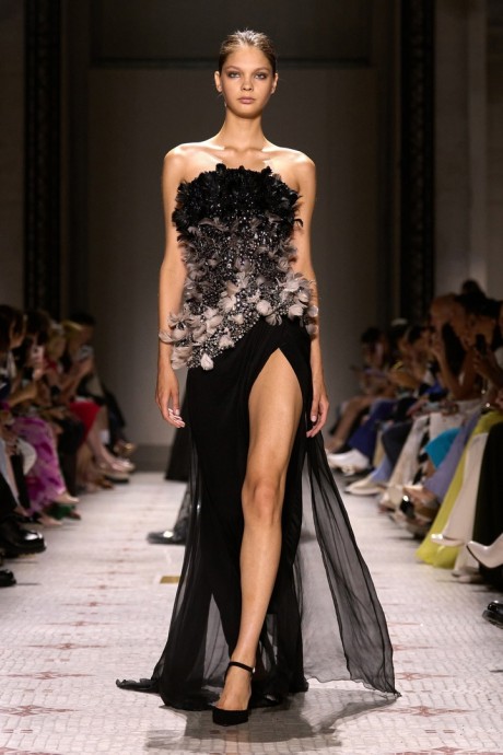 Высокая мода "Elie Saab", Haute Couture Fall-Winter 2024/25 Высокая мода "Elie Saab", Haute Couture Fall-Winter 2024/25