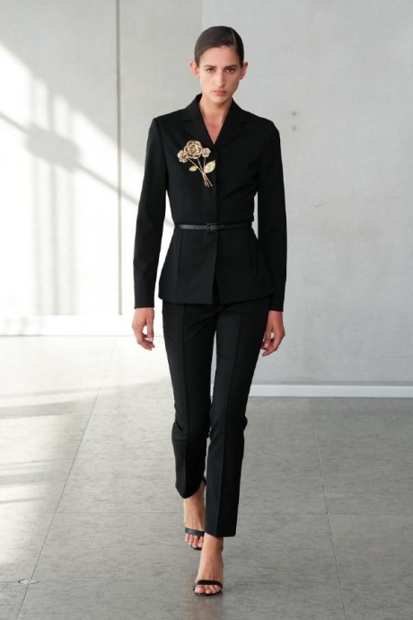 Коллекция Carolina Herrera Ready-To-Wear Весна-Лето 2024 Коллекция Carolina Herrera Ready-To-Wear Весна-Лето 2024