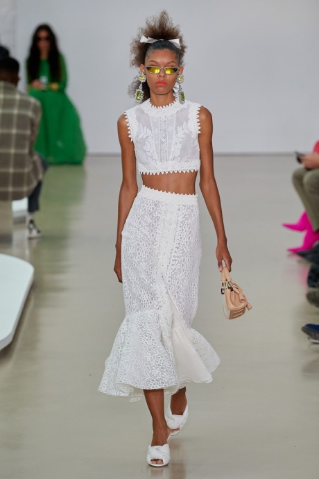 Коллекция Giambattista Valli Ready-To-Wear Весна-Лето 2022 Коллекция Giambattista Valli Ready-To-Wear Весна-Лето 2022