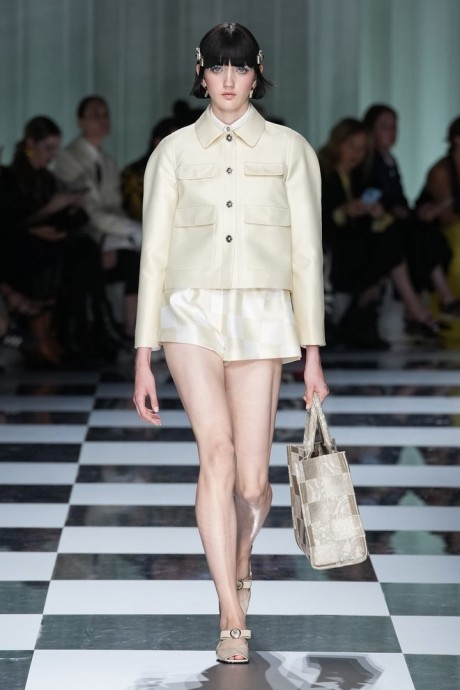 Коллекция Versace Ready-To-Wear Весна-Лето 2024