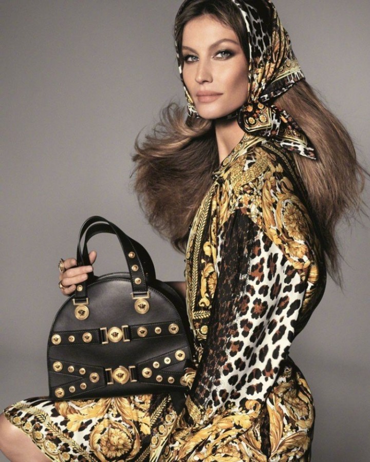 Модели в новой рекламной кампании Versace