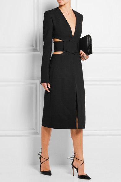 Look! Lady in black! Look! Lady in black!