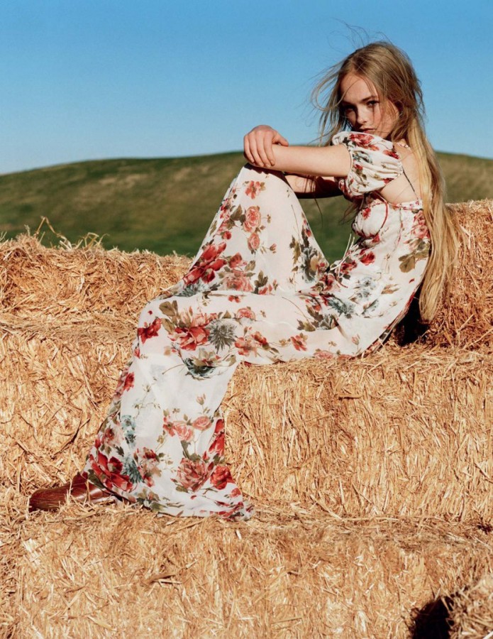 Jean Campbell for Vogue UK by Alasdair McLellan Jean Campbell for Vogue UK by Alasdair McLellan