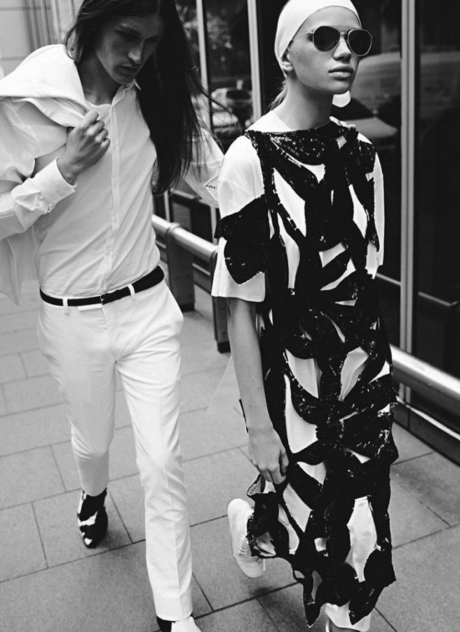 Stella Lucia and Nic Smith for Vogue Australia by Mario Testino Stella Lucia and Nic Smith for Vogue Australia by Mario Testino