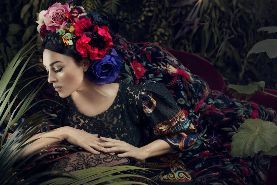 Моника Белуччи в образе мексиканской художницы Фриды Кало для Dolce & Gabbana Моника Белуччи в образе мексиканской художницы Фриды Кало для Dolce & Gabbana