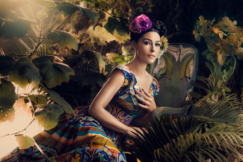 Моника Белуччи в образе мексиканской художницы Фриды Кало для Dolce & Gabbana Моника Белуччи в образе мексиканской художницы Фриды Кало для Dolce & Gabbana