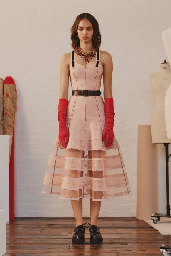 Alexander McQueen resort 2018 Alexander McQueen resort 2018