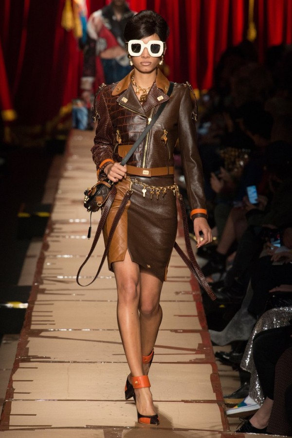 Модели коллекции Moschino! Модели коллекции Moschino!