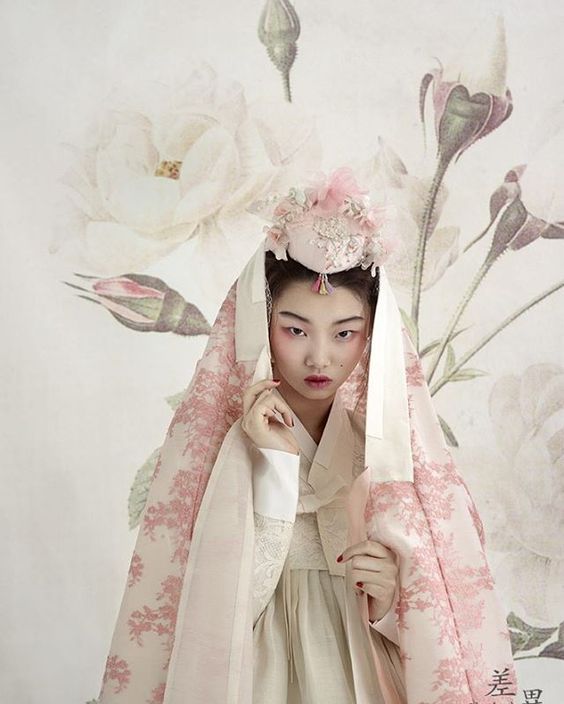 Tchai Kim, Hanbok Lookbook Tchai Kim, Hanbok Lookbook
