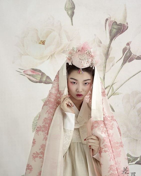 Tchai Kim, Hanbok Lookbook