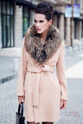 Look! Пальто с мехом! Look! Пальто с мехом!