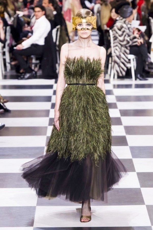 Лучшие образы показа Dior Haute Couture Лучшие образы показа Dior Haute Couture