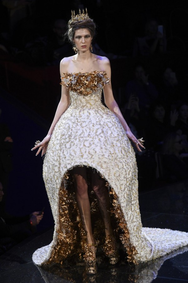 Guo Pei - Spring-Summer 2018 Guo Pei - Spring-Summer 2018