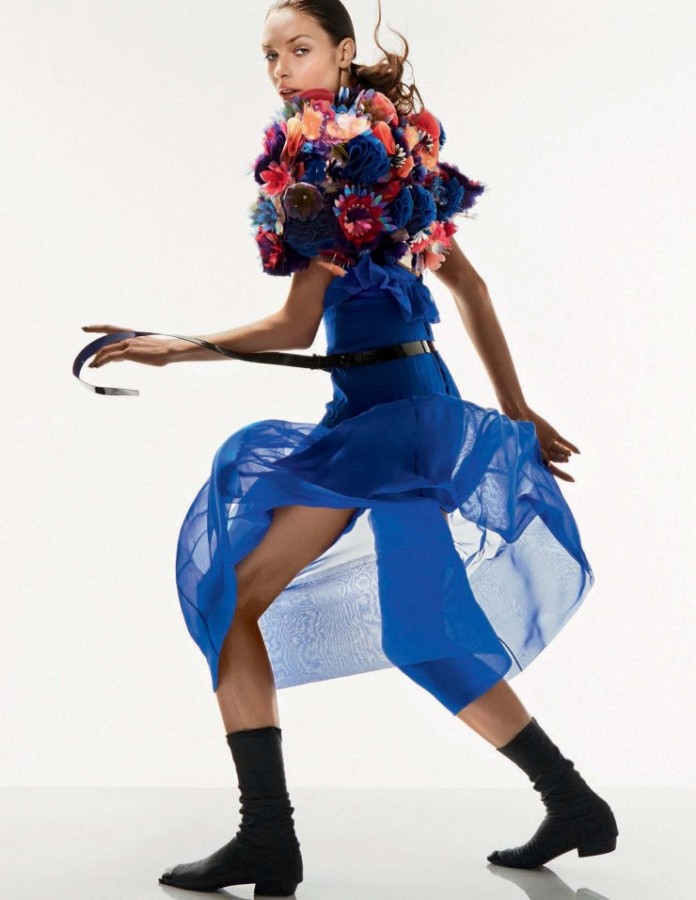Alexandra Martynova, Carolina Thaler for Elle Italia by Mark Pillai Alexandra Martynova, Carolina Thaler for Elle Italia by Mark Pillai