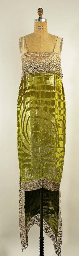 Вечерние платья дома моды Callot Soeurs, 1920-е Вечерние платья дома моды Callot Soeurs, 1920-е