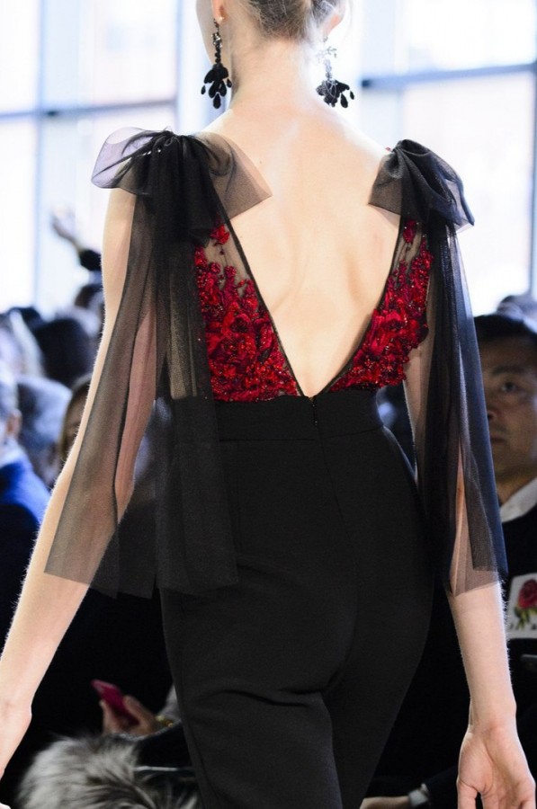 Badgley Mischka Fall-Winter 2018-2019 Details Badgley Mischka Fall-Winter 2018-2019 Details