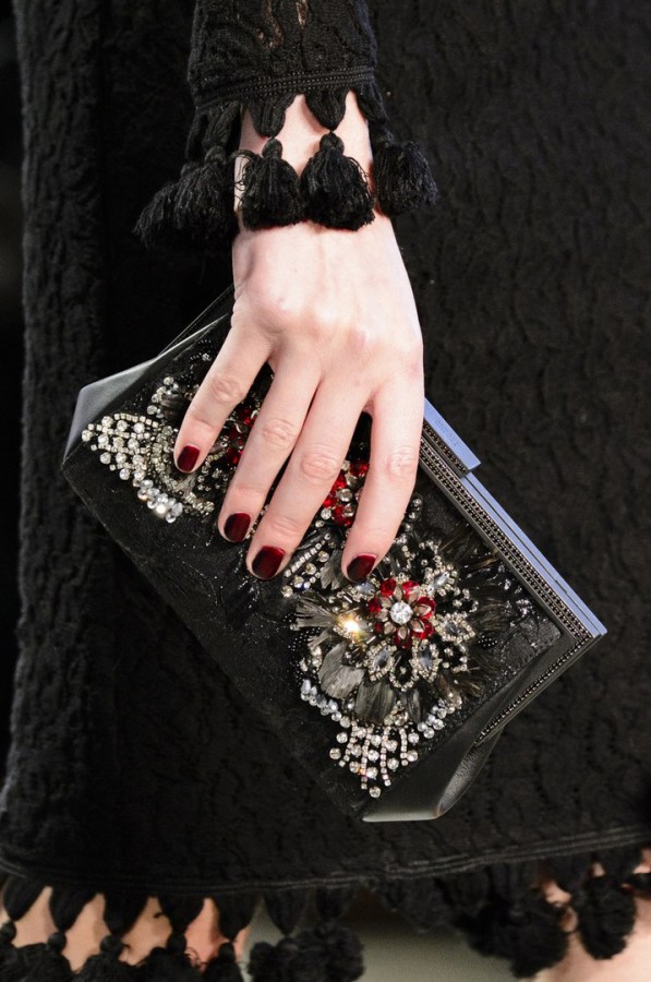 Badgley Mischka Fall-Winter 2018-2019 Details Badgley Mischka Fall-Winter 2018-2019 Details