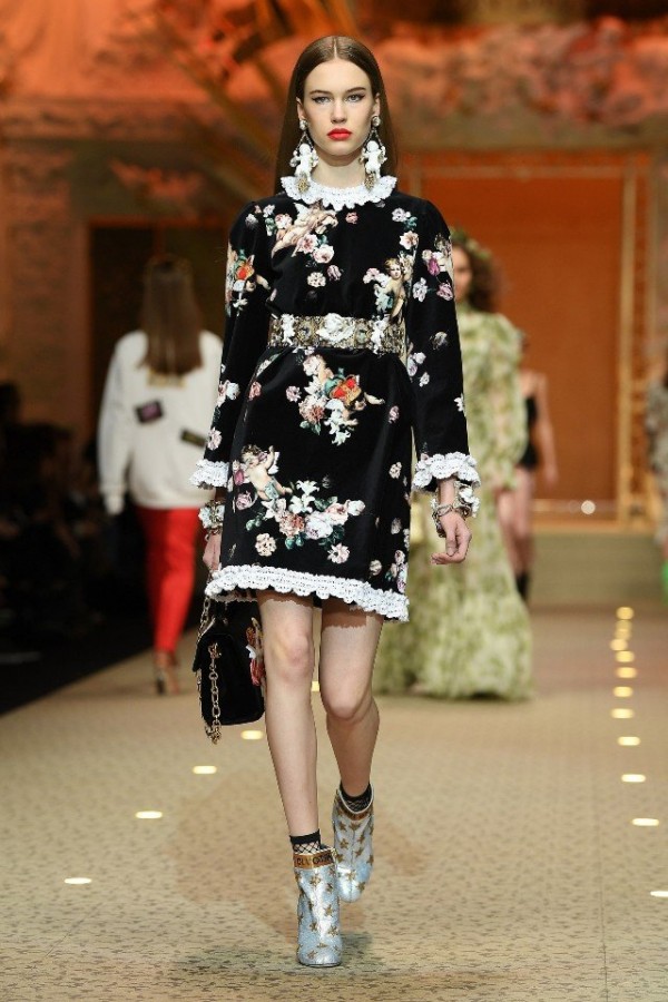 Показ Dolce & Gabbana в Милане Показ Dolce & Gabbana в Милане