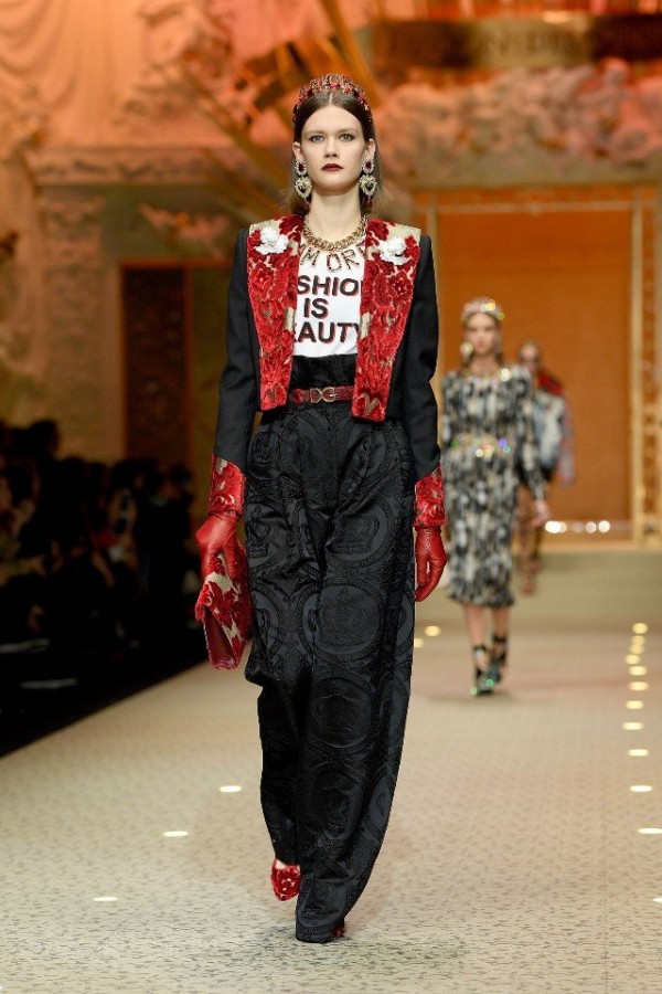 Показ Dolce & Gabbana в Милане Показ Dolce & Gabbana в Милане