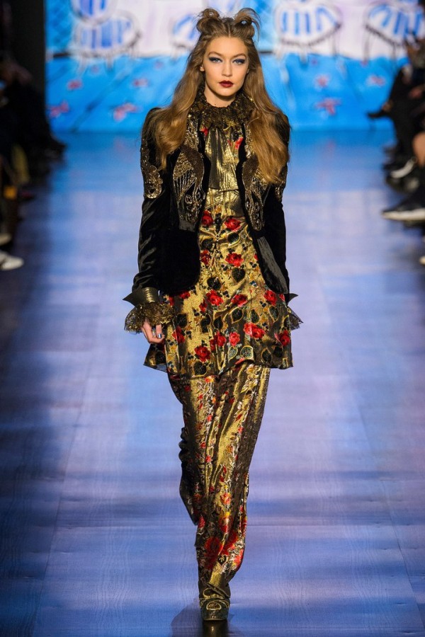 Модели коллекции Anna Sui! Модели коллекции Anna Sui!