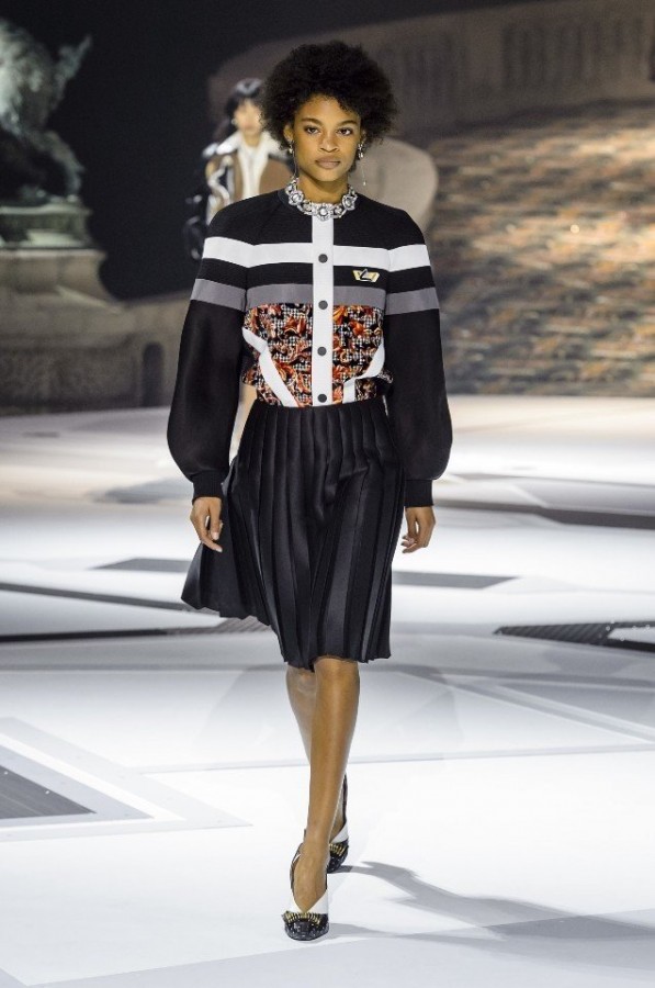 Показ Louis Vuitton на Неделе моды в Париже! Показ Louis Vuitton на Неделе моды в Париже!