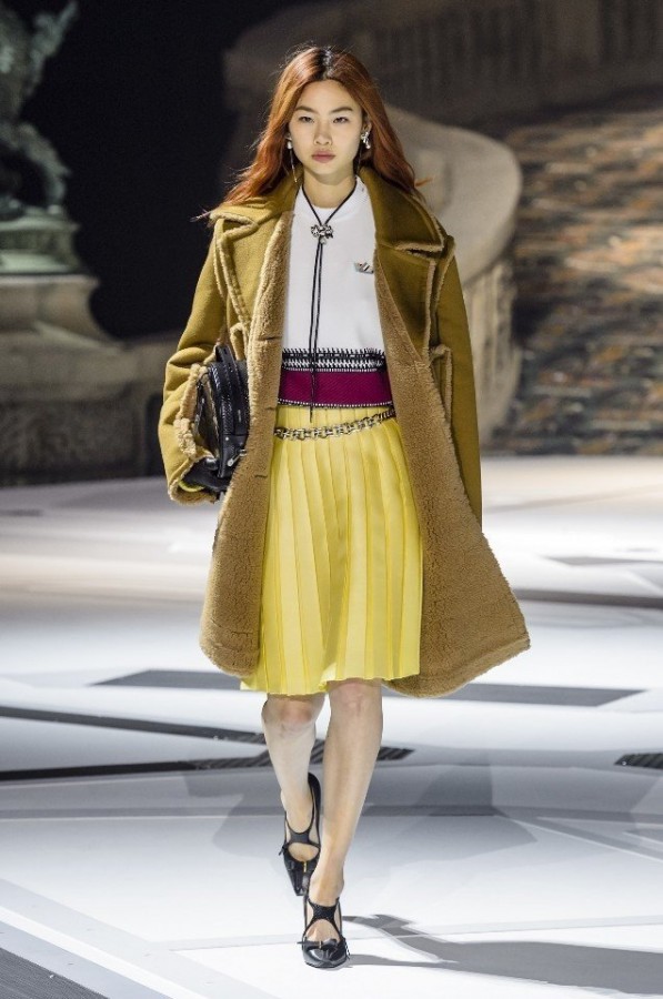 Показ Louis Vuitton на Неделе моды в Париже! Показ Louis Vuitton на Неделе моды в Париже!
