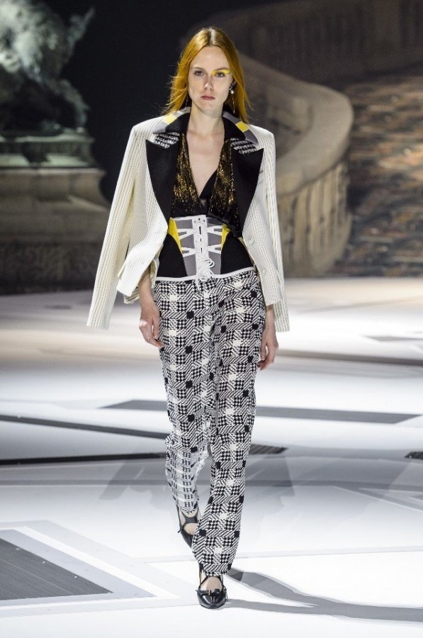 Показ Louis Vuitton на Неделе моды в Париже! Показ Louis Vuitton на Неделе моды в Париже!