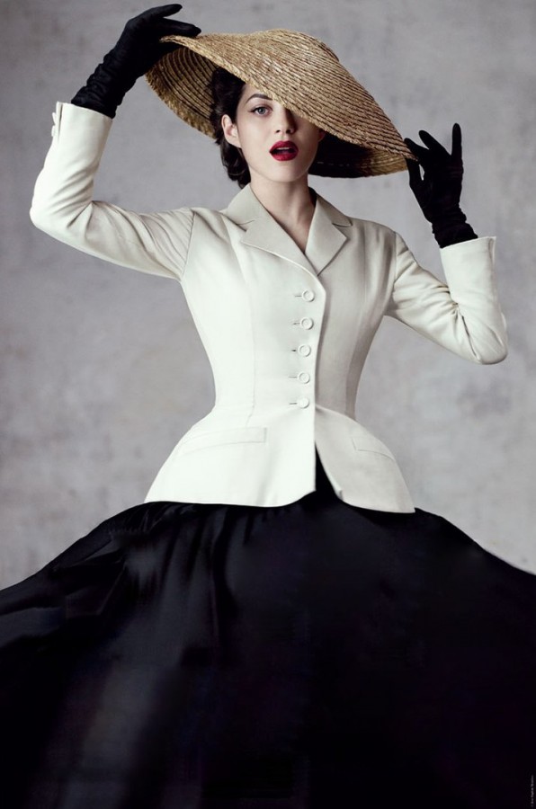 Марион Котийяр для Dior.