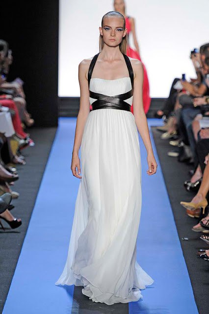 Monique Lhuillier Collection. Monique Lhuillier Collection.