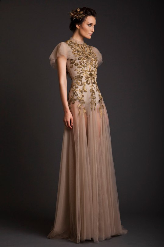 Модели коллекции Krikor Jabotian.