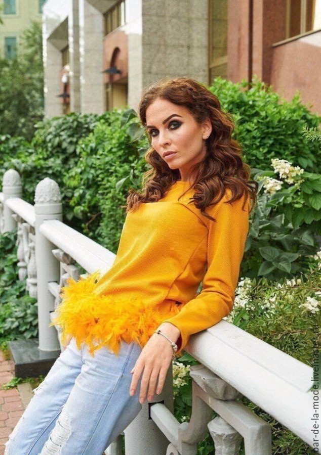 Модный акцент- перышки в одежде. Модный акцент- перышки в одежде.