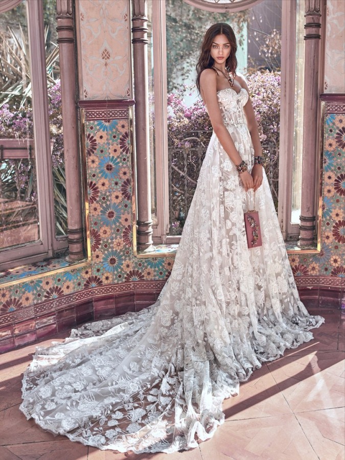 Galia Lahav “Victorian Affinity”