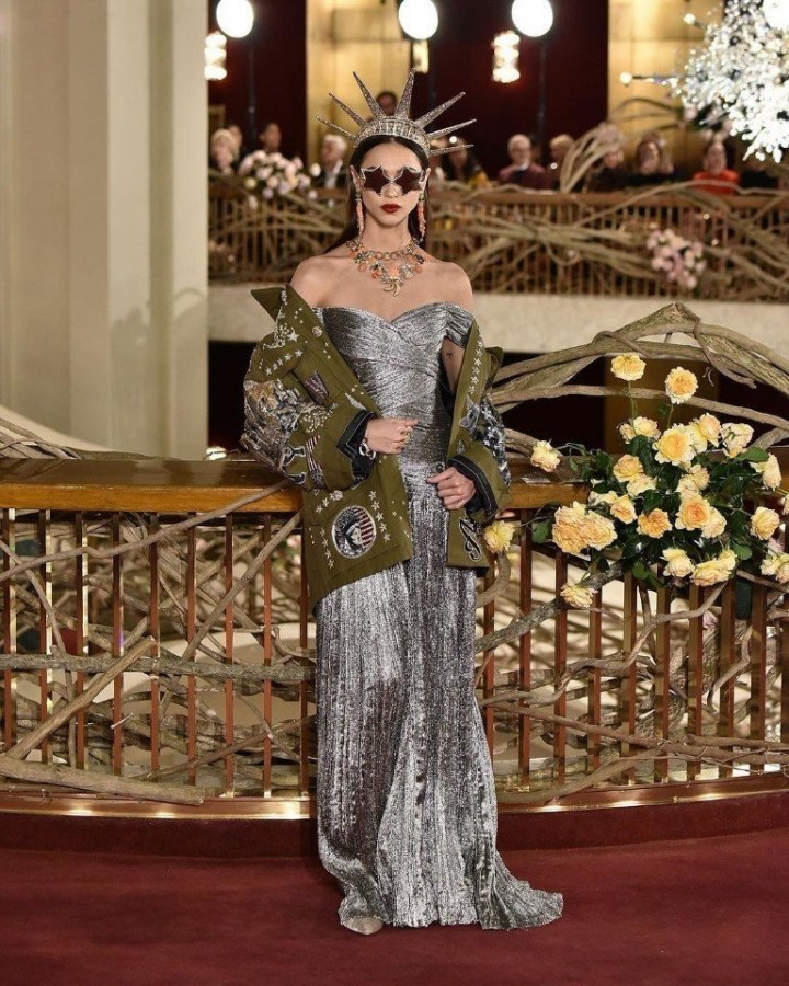 Шоу Dolce & Gabbana Alta Moda в Нью-Йорке.