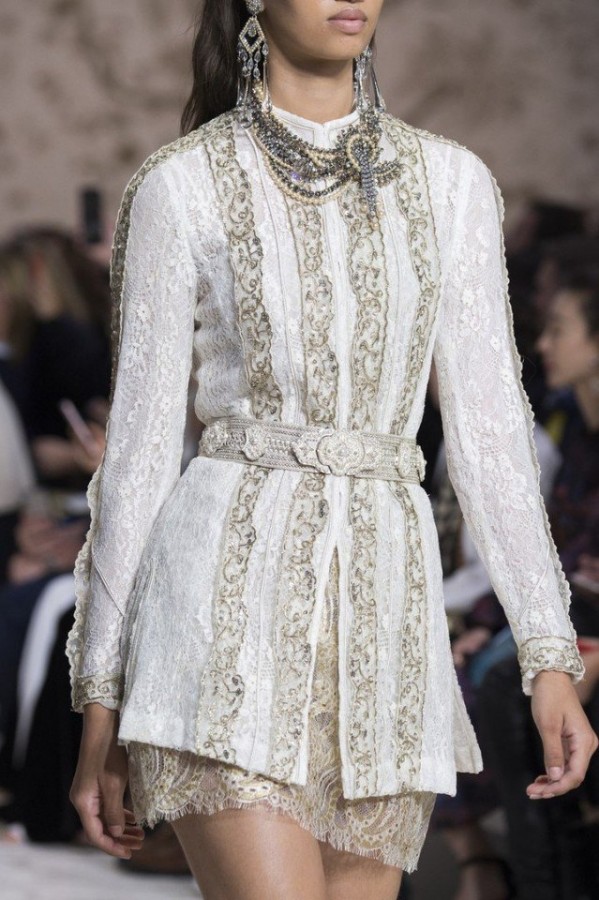 Etro Spring/Summer 2018 Details. Etro Spring/Summer 2018 Details.