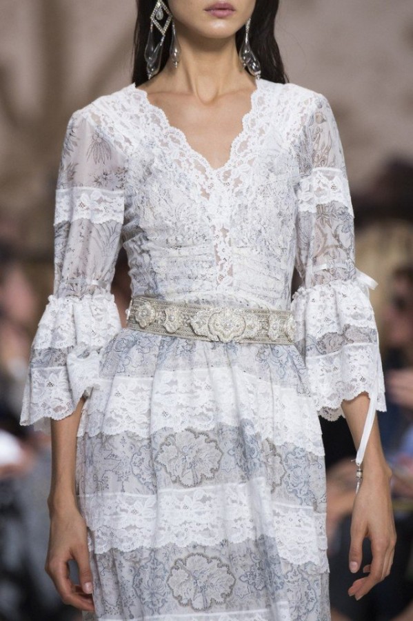 Etro Spring/Summer 2018 Details. Etro Spring/Summer 2018 Details.