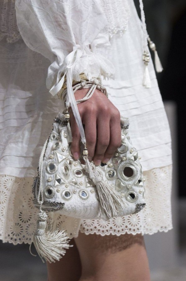 Etro Spring/Summer 2018 Details. Etro Spring/Summer 2018 Details.