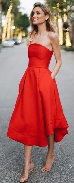 Lady in red — 10 образов с красными платьями.