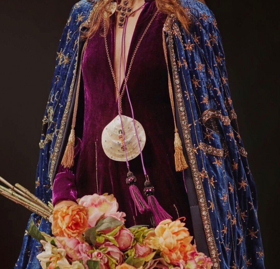 Gucci Cruise 2019 Details. Gucci Cruise 2019 Details.