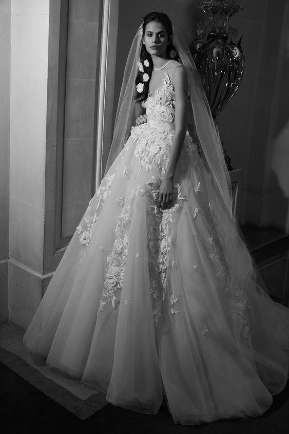 Свадебная коллекция Elie Saab, весна-лето 2019 Свадебная коллекция Elie Saab, весна-лето 2019