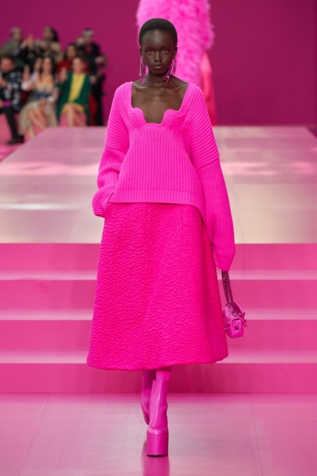 Коллекция Valentino Ready-To-Wear Осень-Зима 2022/2023 Коллекция Valentino Ready-To-Wear Осень-Зима 2022/2023