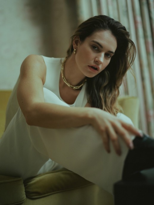 Лили Джеймс (Lily James) в фотосессии для журнала Porter Edit Лили Джеймс (Lily James) в фотосессии для журнала Porter Edit