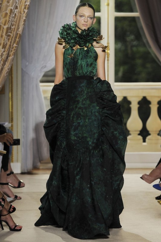 Модели коллекции Giambattista Valli