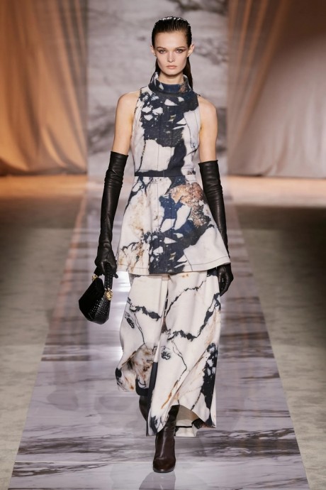 Обзор коллекции Roberto Cavalli Fall 2024 Ready-to-Wear Обзор коллекции Roberto Cavalli Fall 2024 Ready-to-Wear