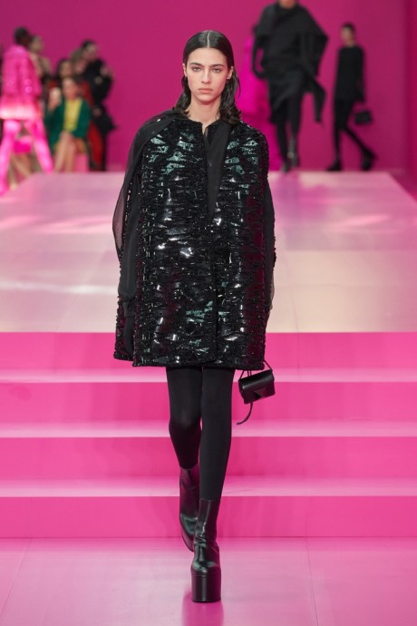 Коллекция Valentino Ready-To-Wear Осень-Зима 2022/2023 Коллекция Valentino Ready-To-Wear Осень-Зима 2022/2023